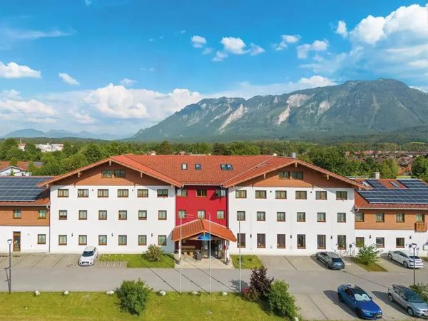 2 Tage Kurzurlaub mit Frühstück in den Berchtesgadener Alpen in Piding, Bayern inkl. Frühstück