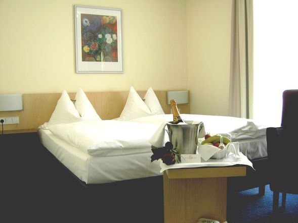 Doppelzimmer CLASSIC mit zwei Einzelbetten