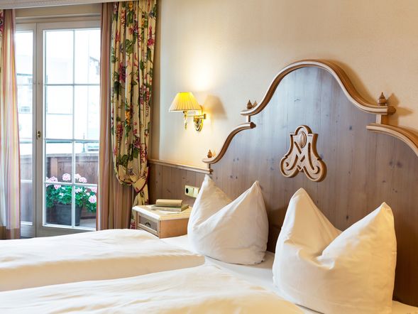 Doppelzimmer Astegg mit Balkon