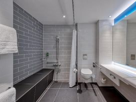 3 Tage mit Frühstück im Holiday Inn Express Göttingen