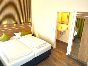Bild 7 von 27