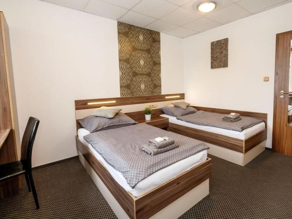 Erlebnis auf dem Klettersteig in Děčín für 4 Tage in Decin, Aussiger Region (Ústecký kraj) Frühstück