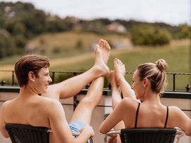 Romantik  inkl. 6-Gang Abendmenü und 2.000m² Wellnessbereich | 2 Nächte