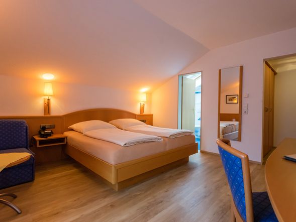 Dreibettzimmer STANDARD mit Balkon
