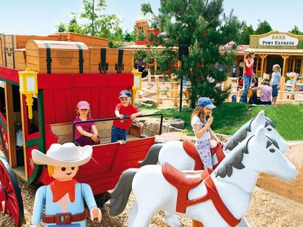 2 Tage PLAYMOBIL®-FunPark Nürnberg – Kinder inklusive, Bayern inkl. Halbpension