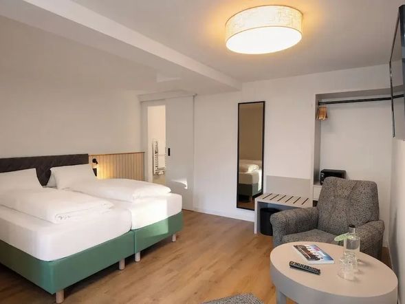 Doppelzimmer ECONOMY mit Queensize Bett