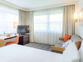 2 Tage mit Frühstück im Hotel Novotel Aachen City