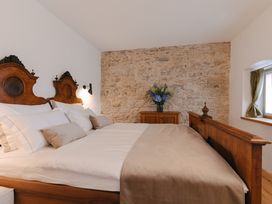 3 Tage - Wellness & Genuss für Zwei - Luxusmomente zwischen Weinbergen und Karst
