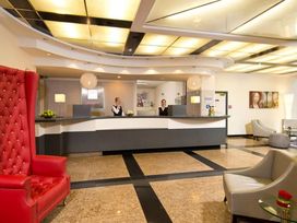 2 Tage Kurzurlaub mit Frühstück im Leonardo Hotel Munich Arabellapark