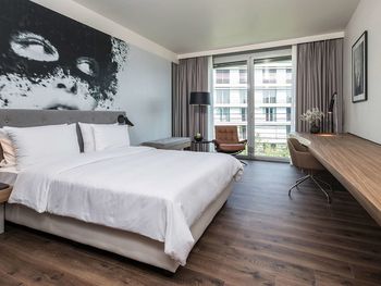 9 Tage im Radisson Blu Hotel Cologne 