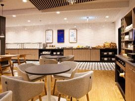 3 Tage mit Frühstück im Holiday Inn Express Ringsheim