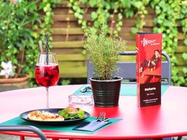 2 Tage an der Donau im ibis Regensburg City Hotel