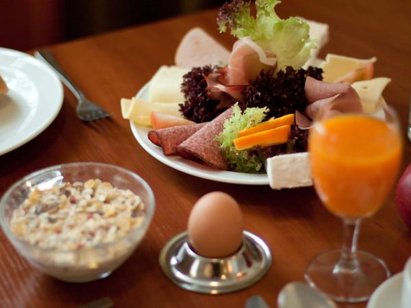 2 Tage im Hotel Continental Hamburg Hbf mit Frühstück inkl. Frühstück