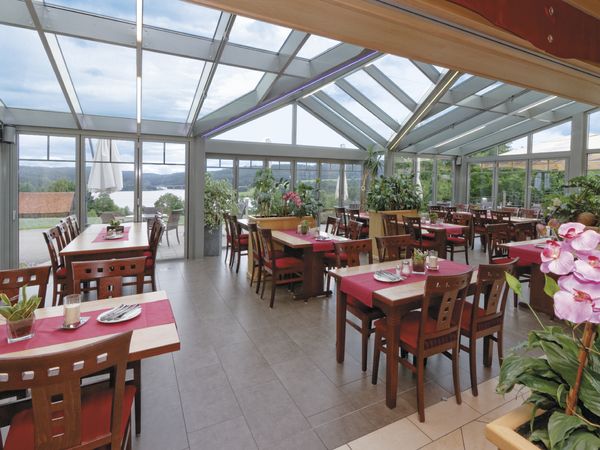 4  Tage Panorama-Blick auf den Eixendorfer See in Neunburg vorm Wald, Bayern inkl. Halbpension