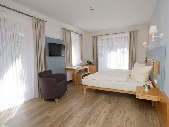 Doppelzimmer LICHT Terrasse