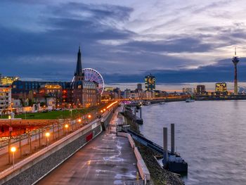2 Tage mit Frühstück im ibis Düsseldorf Hauptbahnhof