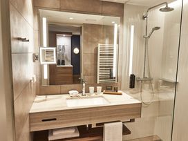 Hansestadt erkunden im Steigenberger Hotel Hamburg