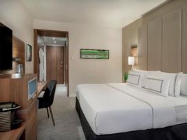 4 Tage Kurzurlaub mit Frühstück im Melia Düsseldorf
