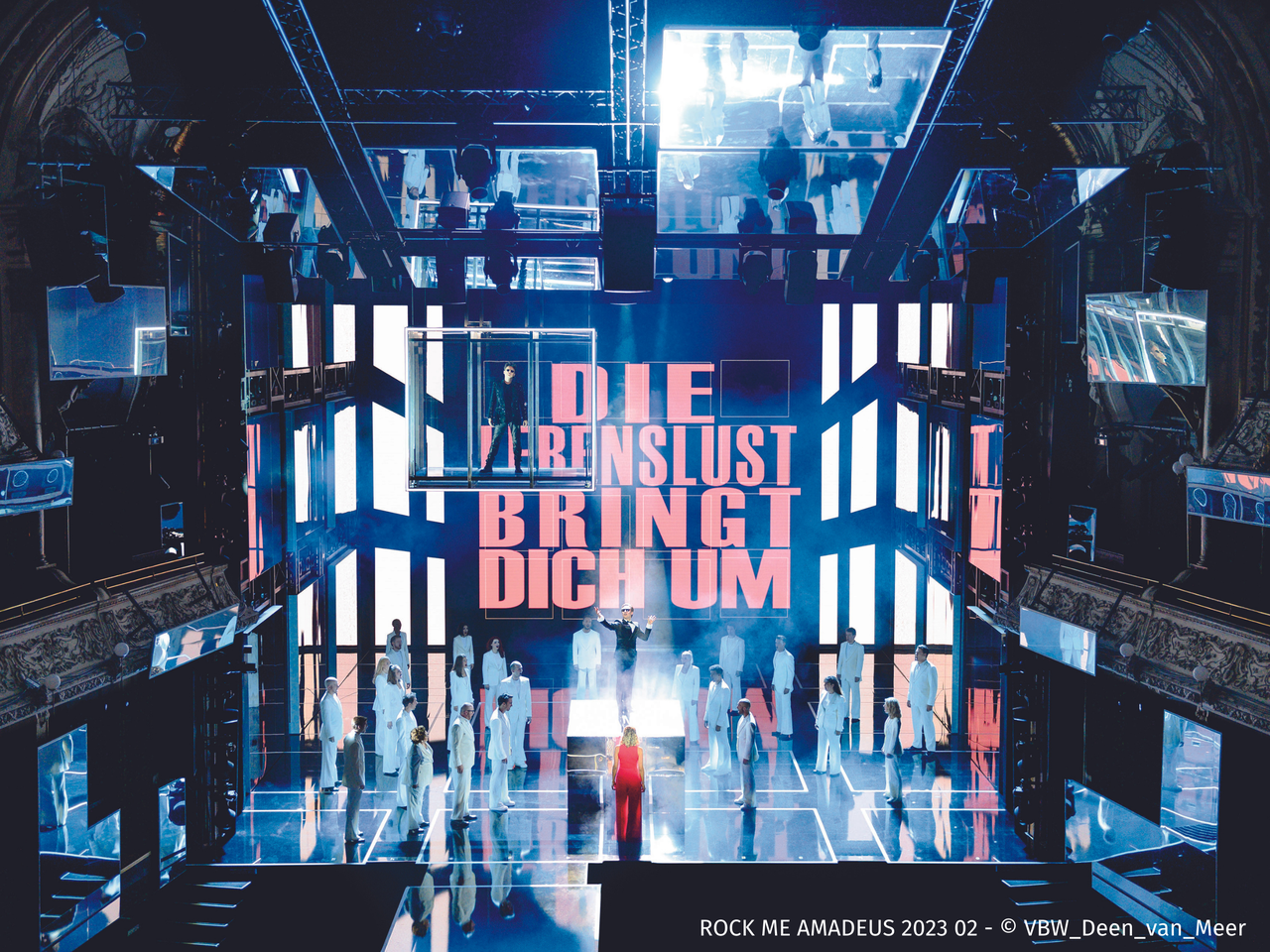ROCK ME AMADEUS - DAS FALCO MUSICAL mit Hotel