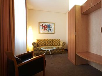 8 Tage die Haupstadt entdecken mit Frühstück