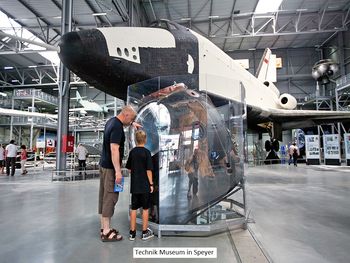 Bild 30 von 44