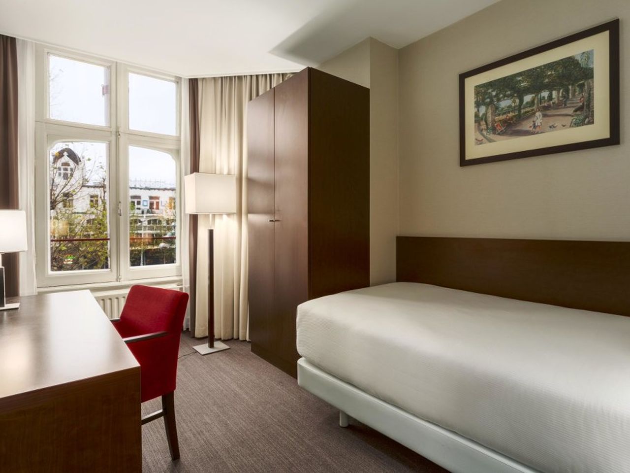 8 Tage im Hotel NH Amsterdam Schiller