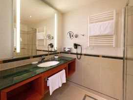 2 Tage im ATLANTIC Hotel Wilhelmshaven mit Frühstück