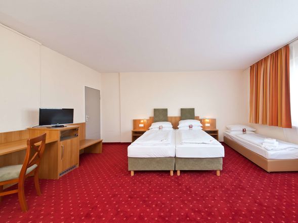 Dreibettzimmer STANDARD