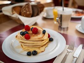 2 Tage Auszeit in der Kaiserstadt mit Therme