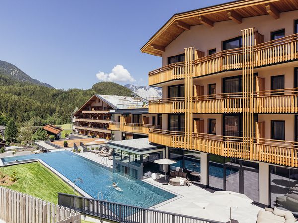 3 Tage Ötztaler Bergzauber: Natur, Ski-Spaß, Wellness in Oetz, Tirol inkl. Halbpension Plus