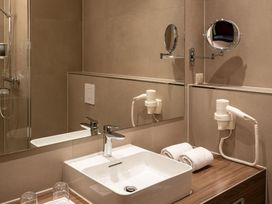 2 Tage im H+ Hotel Hannover mit Frühstück