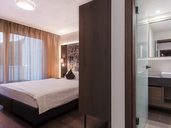 Fliana Residenz - Apartment 2 (für 5 Personen)