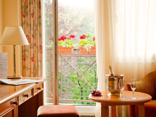2 Tage Schmetterlinge im Bauch: Marienbad mit Frühstück in Marienbad (Mariánské Lázně), Karlsbad (Karlovarský kraj) inkl. Frühstück