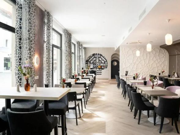 elaya hotel regensburg city center