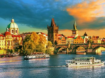 4 Tage im Hotelboot - Prag zu Wasser und zu Land