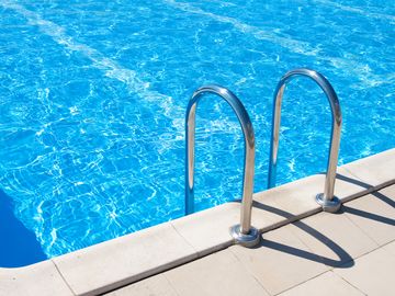 Thermenpool