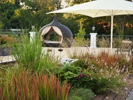 Vier Jahreszeiten im Schlosspark inkl. Adults Only Wellness & Spa | 2 Nächte