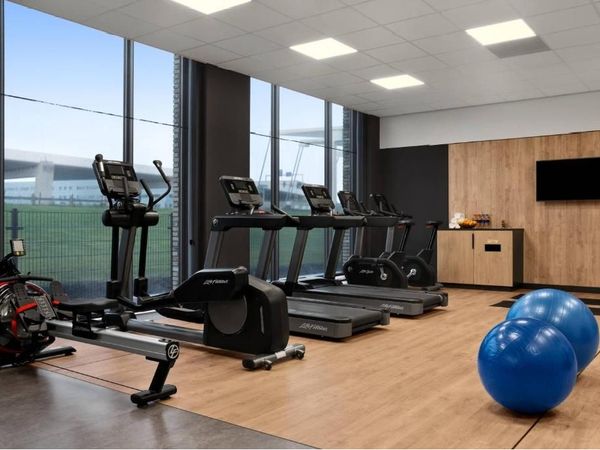 2 Tage Amsterdam erkunden: Dine & Dream Experience in Aalsmeer, Nordholland (Noord-Holland) inkl. Halbpension