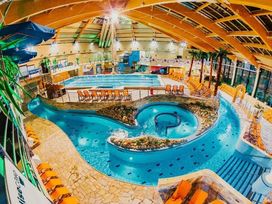 Wasserspaß für die ganze Familie! 2 Tage im Aquapalace Hotel Prague mit Frühstück