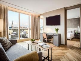 6 Tage Urlaub mit Blick auf den Königspalast