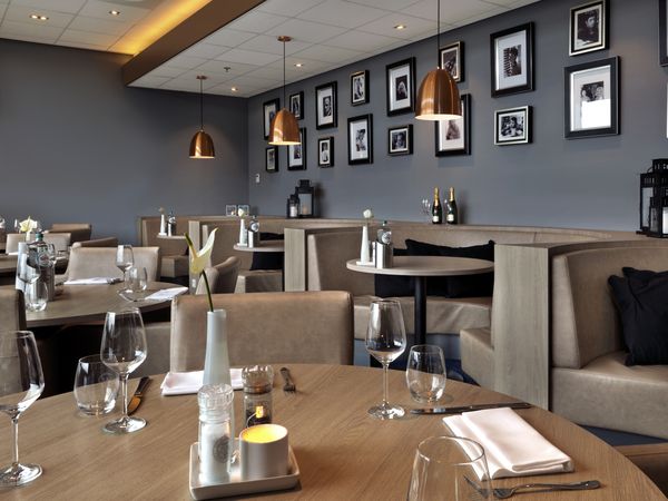 3 Tage außergewöhnlich nächtigen direkt am Flughafen Fletcher Hotel Restaurant Wings-Rotterdam, Südholland (Zuid-Holland) inkl. Halbpension