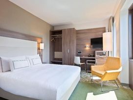 4 Tage Kurzurlaub mit Frühstück im Melia Düsseldorf