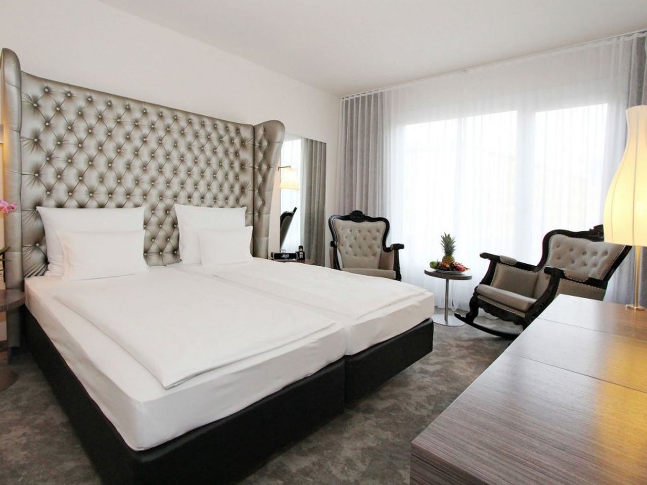 Doppelzimmer mit Kingsize Bett