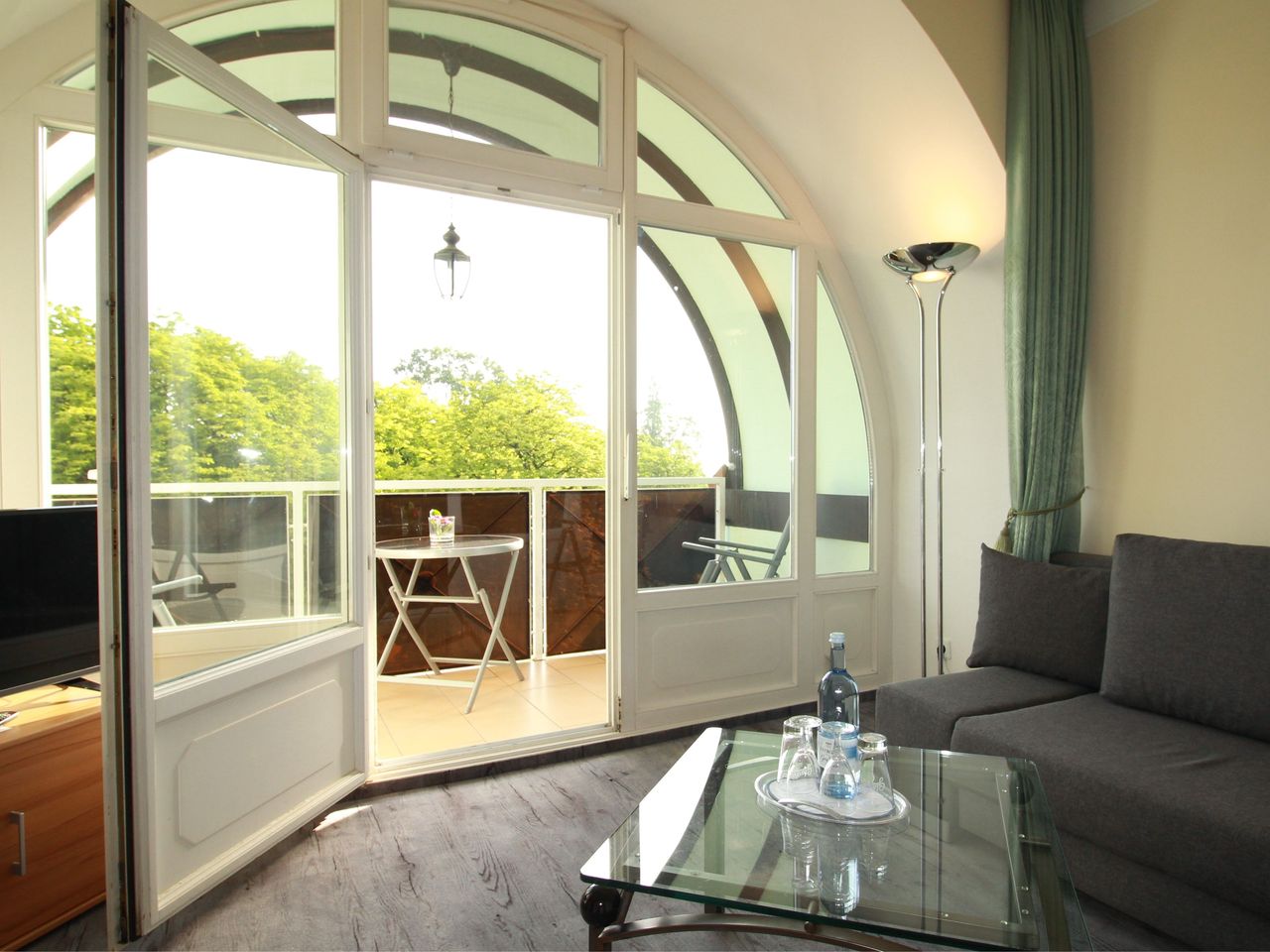 Appartement mit Balkon
