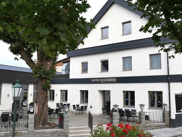 Landgasthof Schiefer Zur Zugbrücke