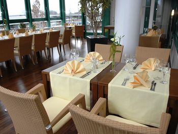 Bild 12 von 25