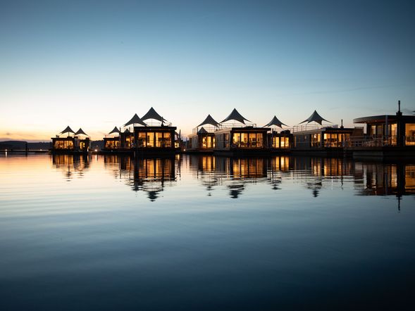 Floating Village Brombachsee Eco Lodges