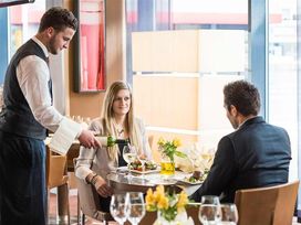 2 Tage mit Frühstück im Hotel Novotel Aachen City