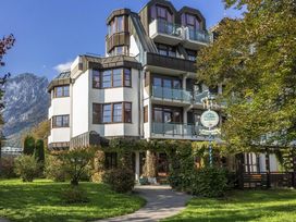 2 Tage Kurzurlaub mit Frühstück im AMBER HOTEL BAVARIA Bad Reichenhall