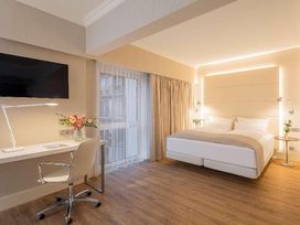 2 Tage im Hotel NH Hamburg Mitte 
